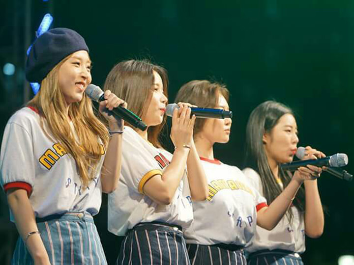 Mamamoo(ママムー)
早く席取りをすればなかなかの近距離から見られる!