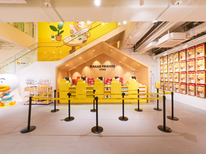 KAKAOフレンズストア 弘大フラグシップストア｜弘大(ソウル)の