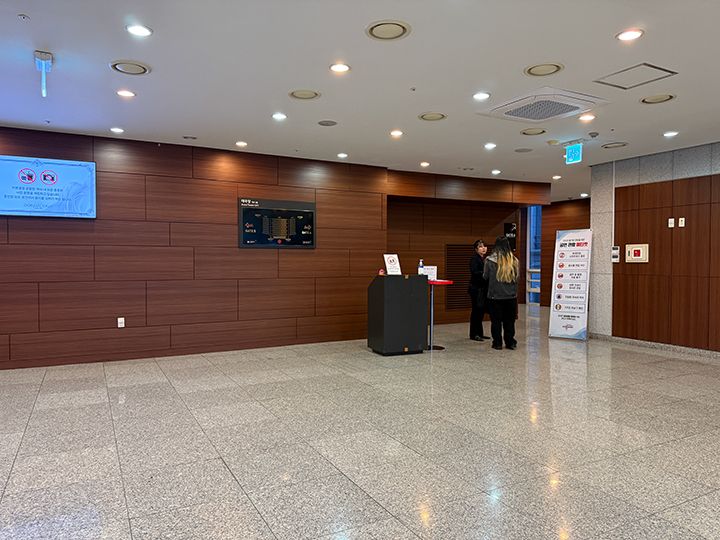 2階席入口(建物4階)