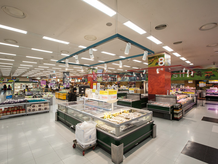 Emart 清渓川店 東大門 ソウル のショッピング店 韓国旅行 コネスト