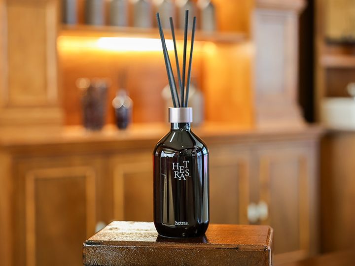 「高級ホテルの香り」で有名なhetras.