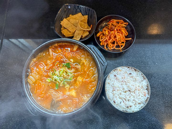 オモリチゲ 蚕室本店｜蚕室(ソウル)のグルメ・レストラン｜韓国旅行