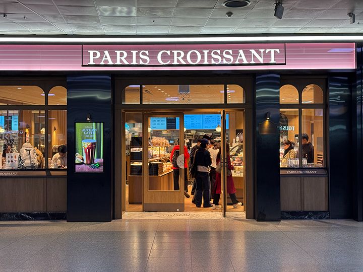 PARIS CROISSANT
2階