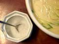冷豆麺(コングクス)は塩を入れて味を調節します