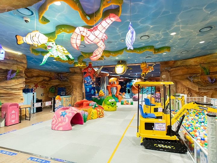 「アドベンチャー」1階にある「キディーゾーン」には、キッズアトラクションや遊び場が集まっています