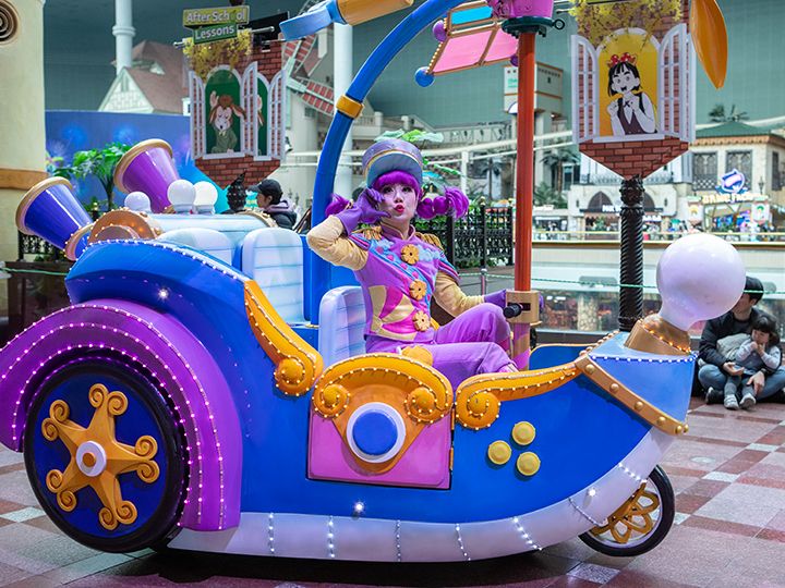 カメラを向けるとポーズしてくれます