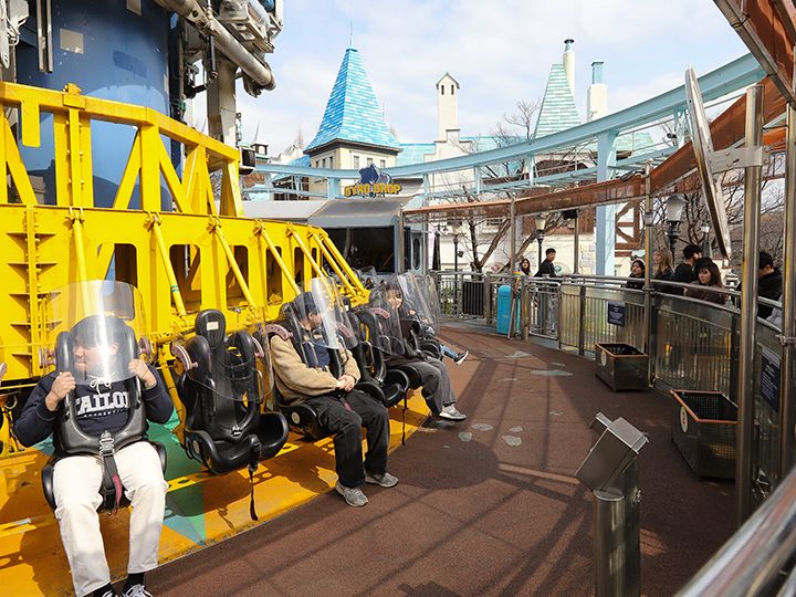 安全装置を確認したら、絶景が一望できる上空へ…