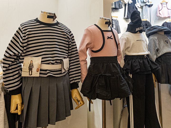 女の子用ファッションはデザイン豊富