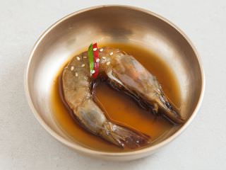 各食材の特色に合わせた漬け汁を使用しているのも人気の秘密