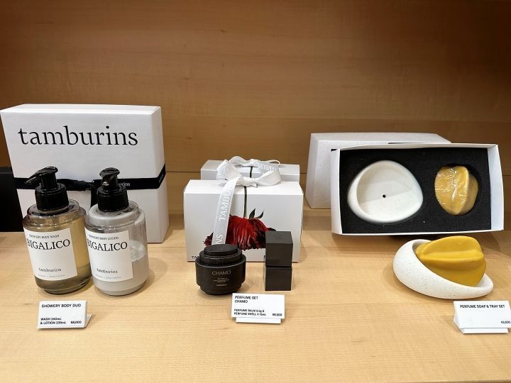 ボディソープとローションのセット 80,000ウォン台
パフュームハンドクリーム 30,000ウォン台
パヒュームバーム 40,000ウォン台
パヒュームソープ 40,000ウォン台