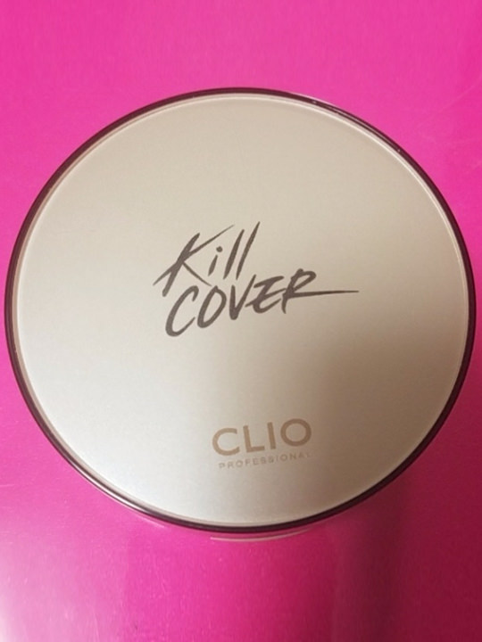 CLIO「キルカバー ファウンウェア アンプルクッション」(レフィルつき、35,000ウォン)
カバー力がありながらツヤ肌に仕上がるます!化粧持ちもすごく良くて崩れにくいと思います^^
口コミの内容を見る >>