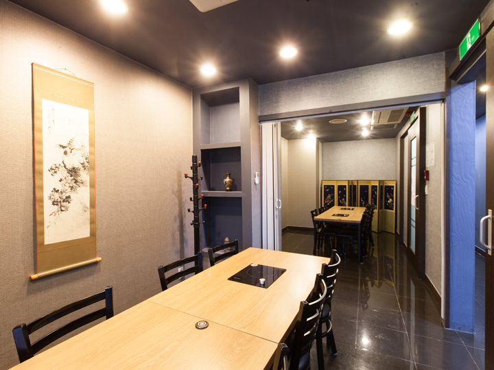 個室は2名用から12名用まであります