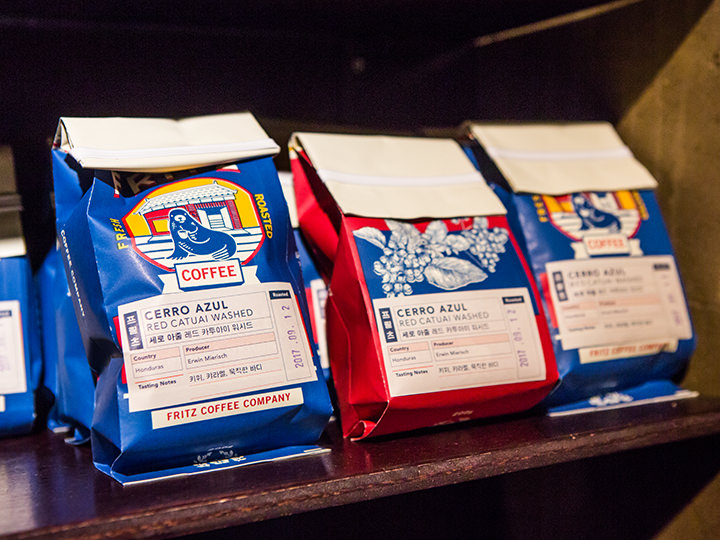 コーヒー豆が店の真骨頂