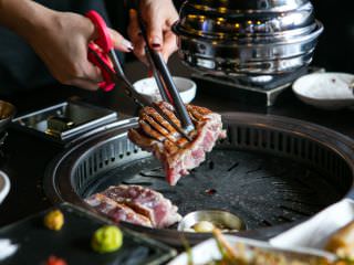 熟成肉が自慢の人気焼肉チェーン店「火砲食堂」