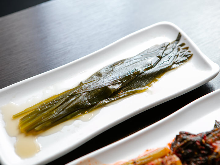 お肉との相性抜群な行者ニンニクの醤油漬け