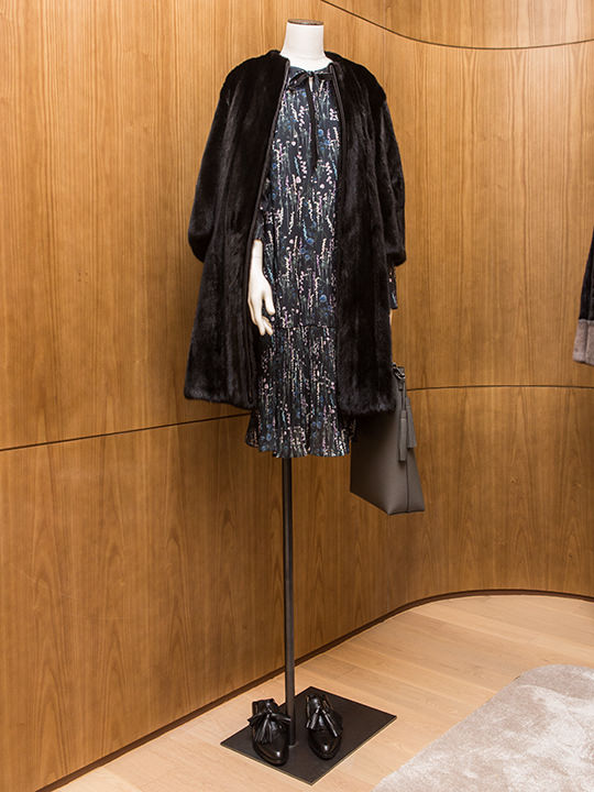 コート(BLACK MINK COAT)
15,800,000ウォン