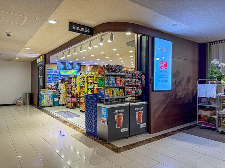 コンビニエンスストア