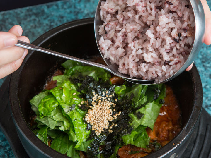 ご飯は別に出てくるので自分でイン