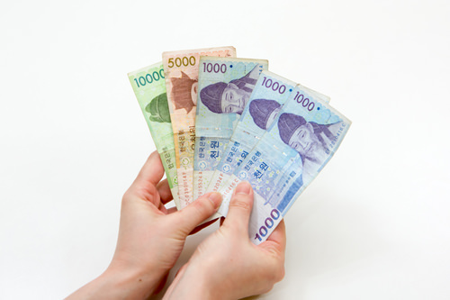 事前に現金の準備をしておけば、カードが使えない場合も安心