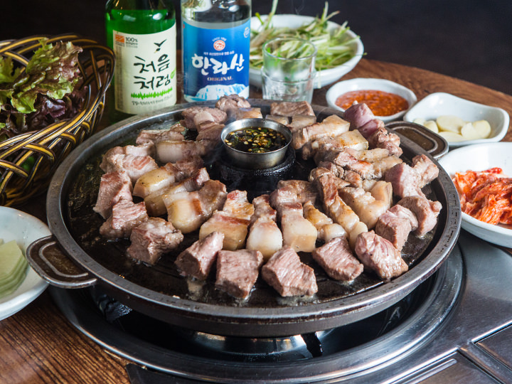 弘大の人気豚焼肉店「トンジュヌンナムジャ」