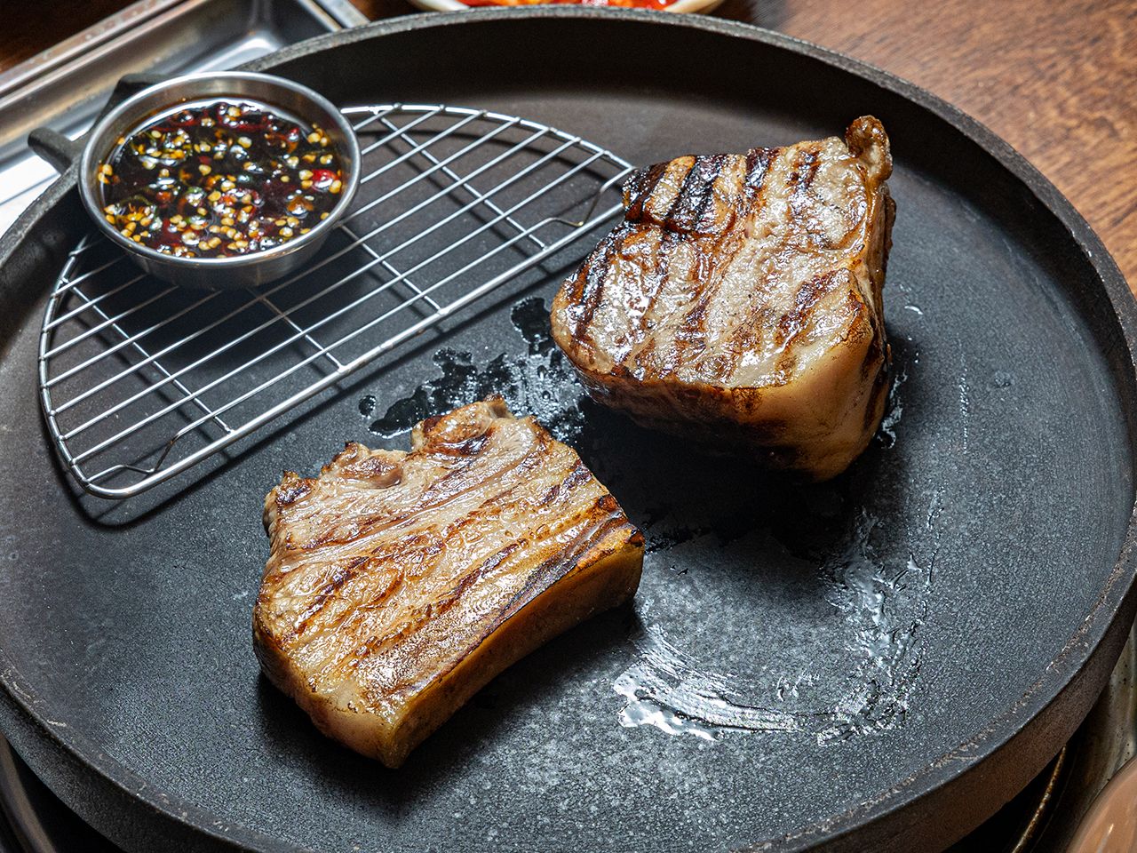 モクサル(手前)とオギョプサル(奥)
※写真は2~3人前