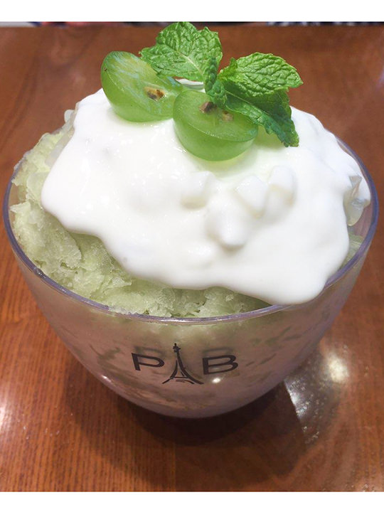 マスカットヨーグルトかき氷(チョンポドヨゴトゥピンス)(8,500ウォン)