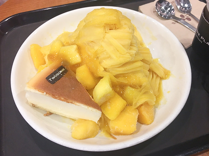 マンゴーチーズケーキかき氷(マンゴチジュケイクピンス)(13,000ウォン)