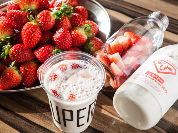 Super Fruit (旧 Super Coffee 弘大入口店)｜弘大(ソウル)のグルメ