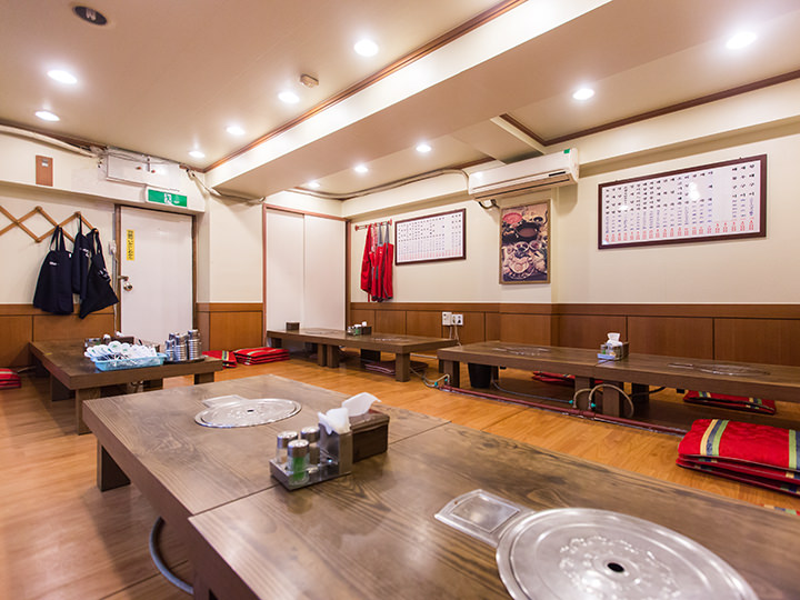 靴を脱いで上がれる座敷