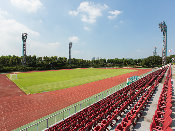 蚕室総合運動場 補助競技場