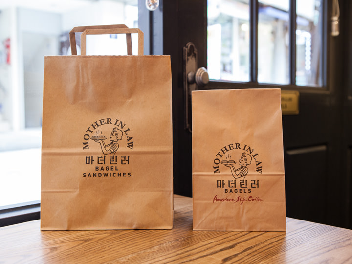 MOTHER IN LAW BAGELS｜新村・梨大(ソウル)のグルメ・レストラン｜韓国旅行「コネスト」 MOTHER IN LAW BAGELS｜新村・梨大(ソウル)... 