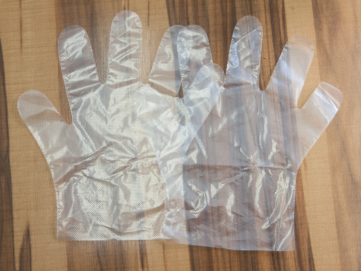 ビニール手袋も準備されている