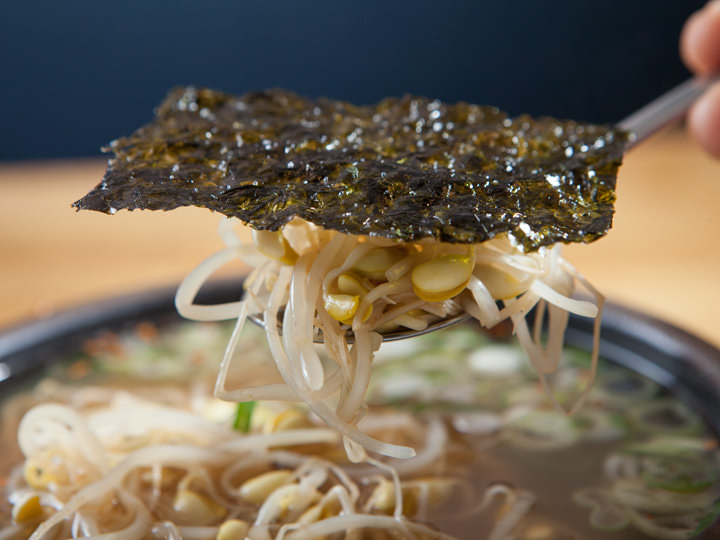 しゃきしゃき豆モヤシと香ばしい海苔が相性抜群