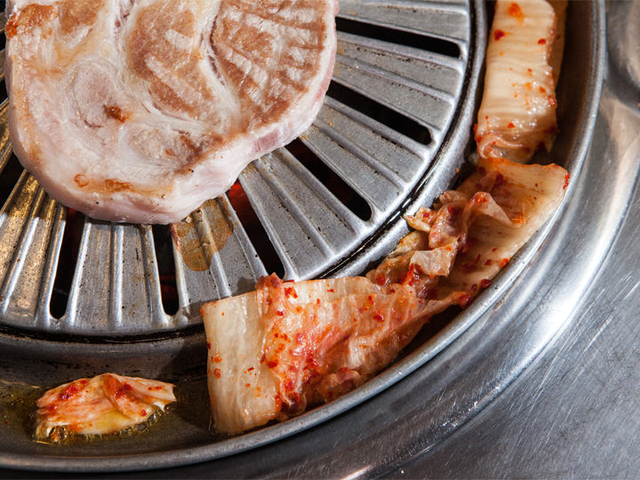 焼くとキムチの酸味が和らぐ