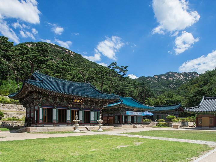 ソウル市の北部にある「津寛寺」