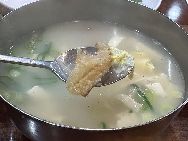 タラの切り身は大きくて食べ応えがあります