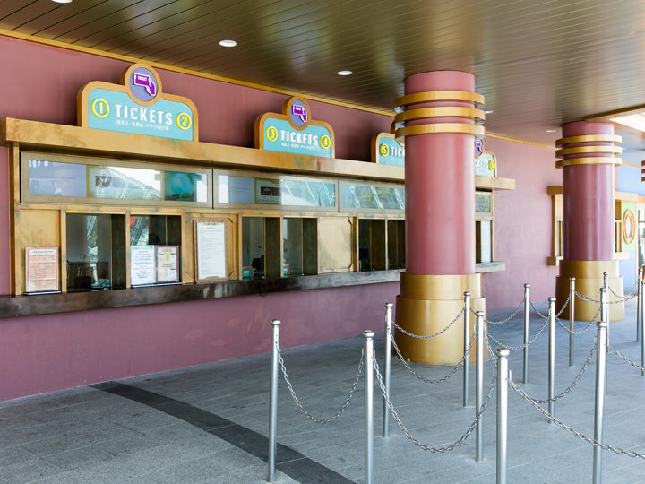 チケットカウンター