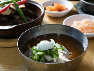 お店の看板メニュー「水冷麺」