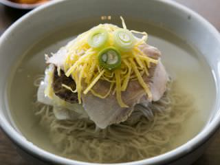 「平壌冷麺」も２大人気メニュー