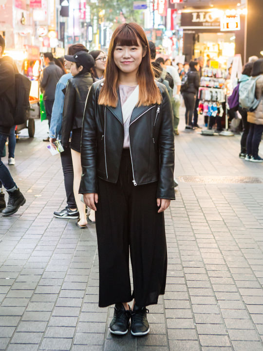 ももか・海老の韓国式唐揚げ
ケチャップとチリソースが絡まっていてとても美味!エビの大きさも丁度よく、食べやすかったです。