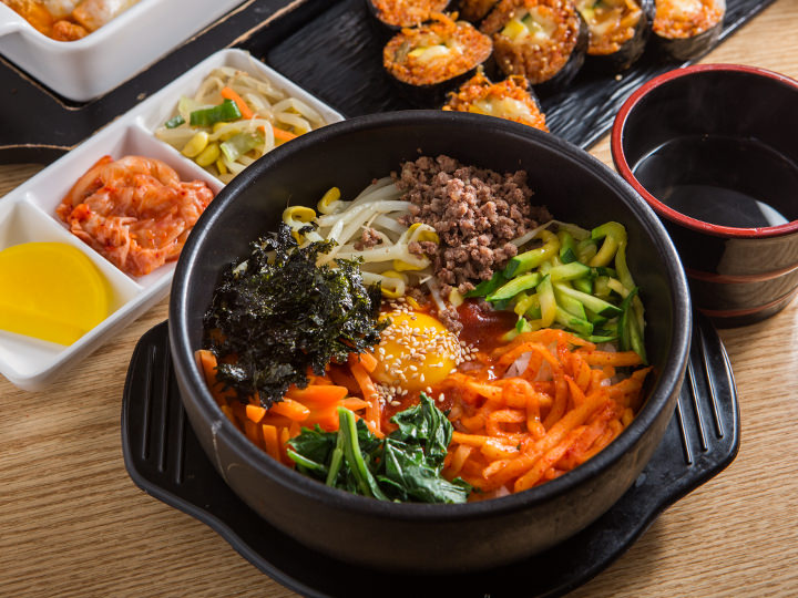 韓国料理店「名人餃子」
