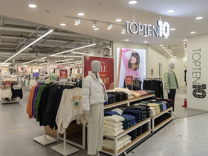 カジュアルファッション「TOPTEN」