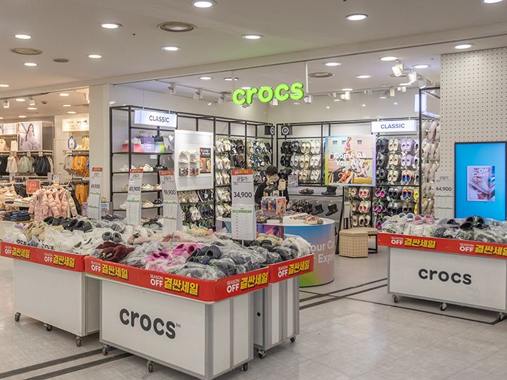 「crocs」