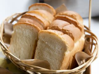 お店で手作りしている食パン