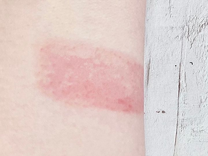 ティッシュオフ
塗った箇所がぼやけるくらいまで落ちている