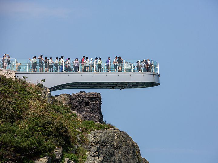 龍湖洞にある「五六島(オリュット)スカイウォーク」