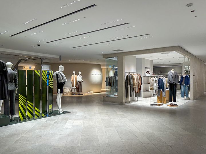 4階:レディース、ランジェリー