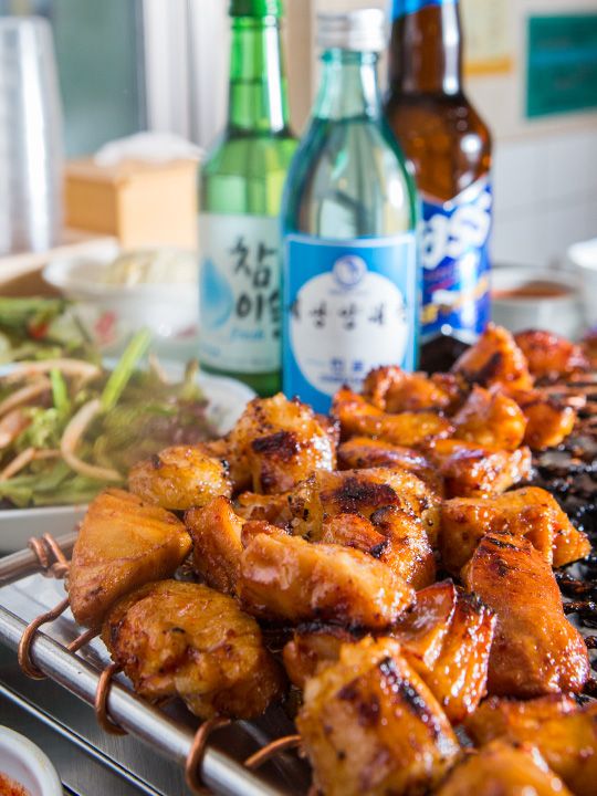 クセになる甘辛い味付けは韓国ビールや韓国焼酎との相性もピッタリ