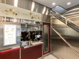 １階は注文・ピックアップのみ