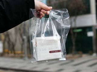 テイクアウト時は100ウォン追加